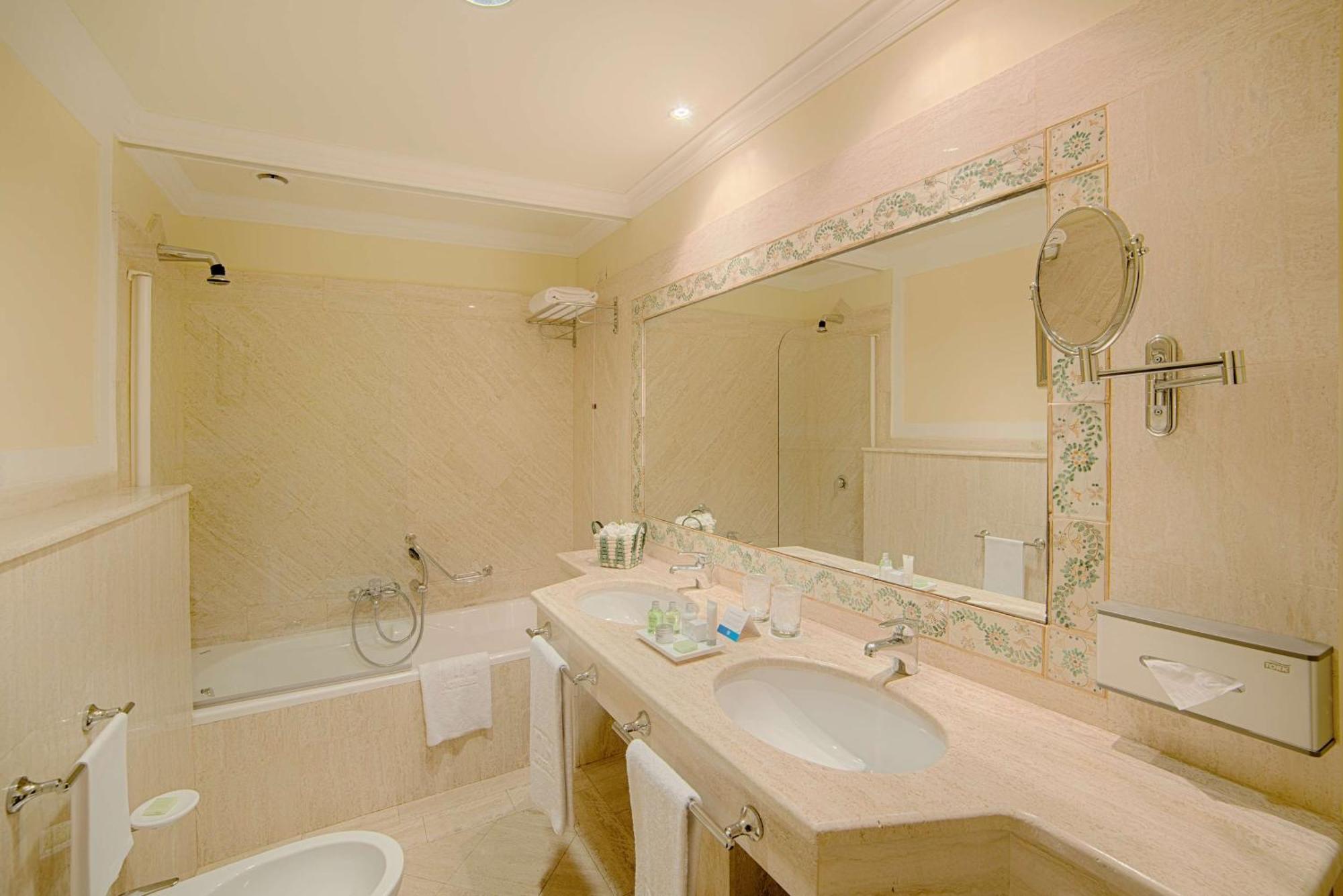 Hotel Nh San Mauro Caltagirone