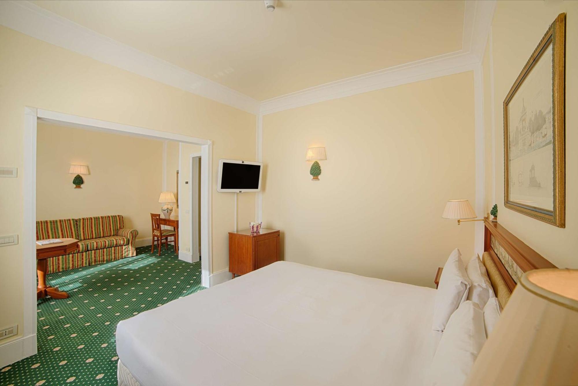 Nh San Mauro Hotel