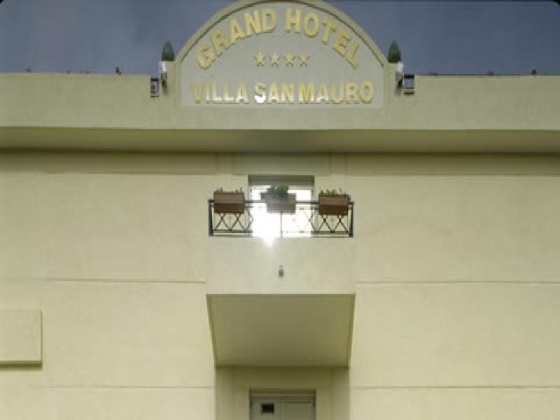 Nh San Mauro Hotel 4*